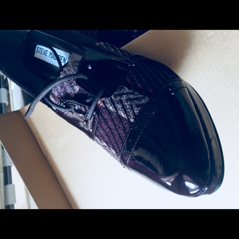 Steve Madden wine colored leather/wool combo heels - Picture 2 of 5